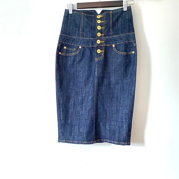 1980’s Vintage Zana Di Super High Waisted Denim Skirt with Six Button Front - Picture 1 of 6